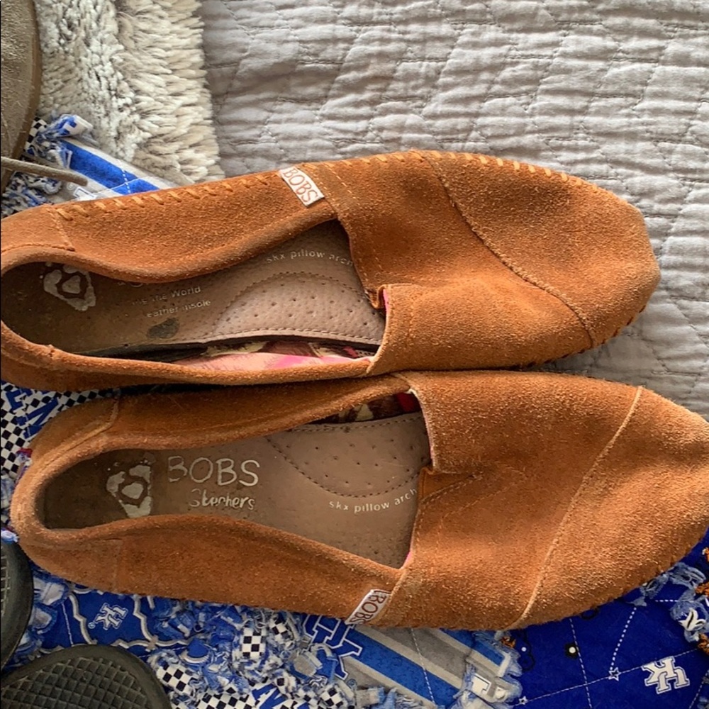 Suede bobs